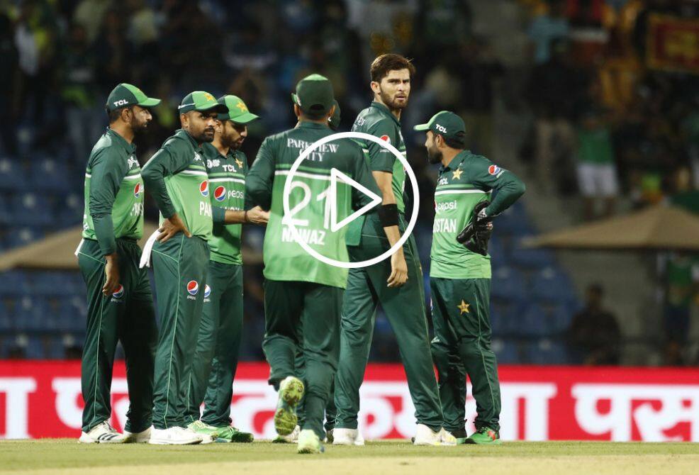 [Watch] Disappointed Pakistan Team Fly Back to Lahore After Washout Match Against India